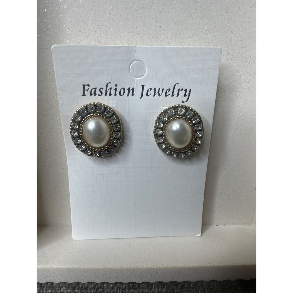 Vintage Style Faux Pearl & Rhinestone Stud Earrings Womens Fashion Jewelry